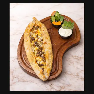 فطيرة اللحم